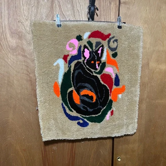 Black cat with design Tufted custom rug - Picture 2 of 10